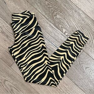 🖤 CANDIDA MARIA Striped Animal Print Leggings Sz S